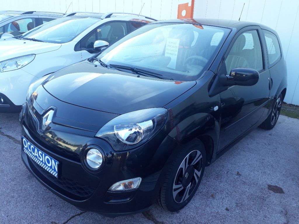 car-dealer-24