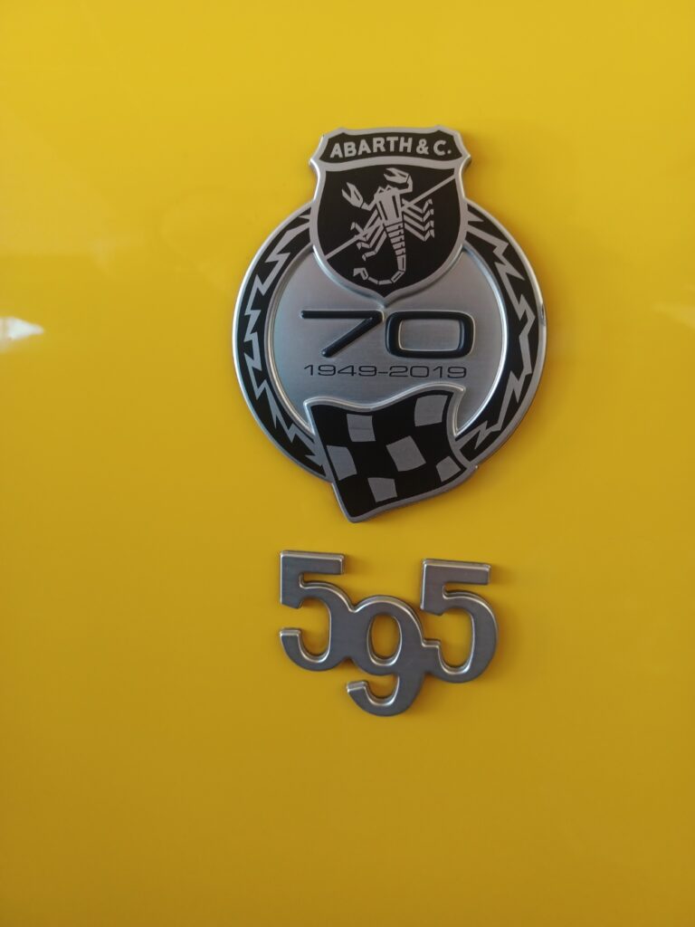 car-dealer-24